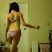 Cute Asian Teenager Shaking Her Booty Video