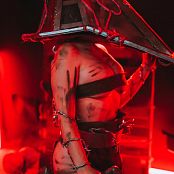 Meg Turney OnlyFans Pyramid Head Picture Set & HD Video