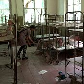 La storia di Cenerentola Cenerentola a piedi nel set di immagini di Chernobyl & Video HD 003