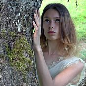 PilGrimGirl Ellie Forest In Habitants Picture Set & HD Video 001 – 004