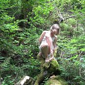 PilGrimGirl Jessy In Wood Picture Set