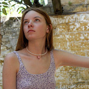 PilGrimGirl Wild Kitty Old House Picture Set & HD Video