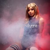 Download Amy Thunderbolt Queen Picture Set