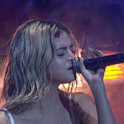 Download Selena Gomez Wolves Live AMA 2017 HD Video