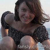 Download PilGrimGirl Wild Kitty Cats HD Video 002