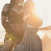 Jessica Nigri Bikini Drogo 005
