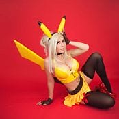Jessica Nigri New Pikachu 002
