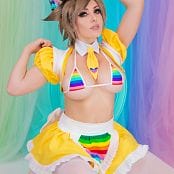 Jessica Nigri Rainbow Maid 008