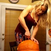 Madden Pumpkin Carving HD Video 301019 mp4 