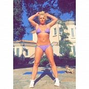 Britney Spears 2020 New Yoga Routine Video 030120 mp4 