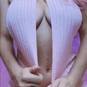 Jessica Nigri Pink Kitty Sweater Gif 002