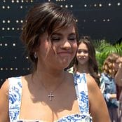 Selena Gomez 2018 07 03 Selena Gomez Is Overprotective of Her Little Sister E Red Carpet Award Shows Video 250320 mp4 