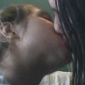 2 Amateur Girls Kissing Video 221120 flv 