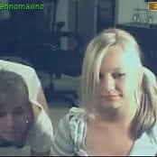 2 Young Sluts Teasing Valerinomaxino video 221120 avi 
