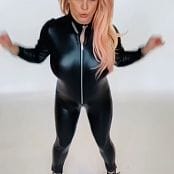Britney Spears Black Catsuit Dance 4K UHD Video 290521 mp4 