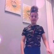 Amateur Teens Dance Tease Video 004 121021 mp4 