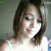 Cute 18 year Old Dancing and Masturbate Stickam Video 180122 flv 