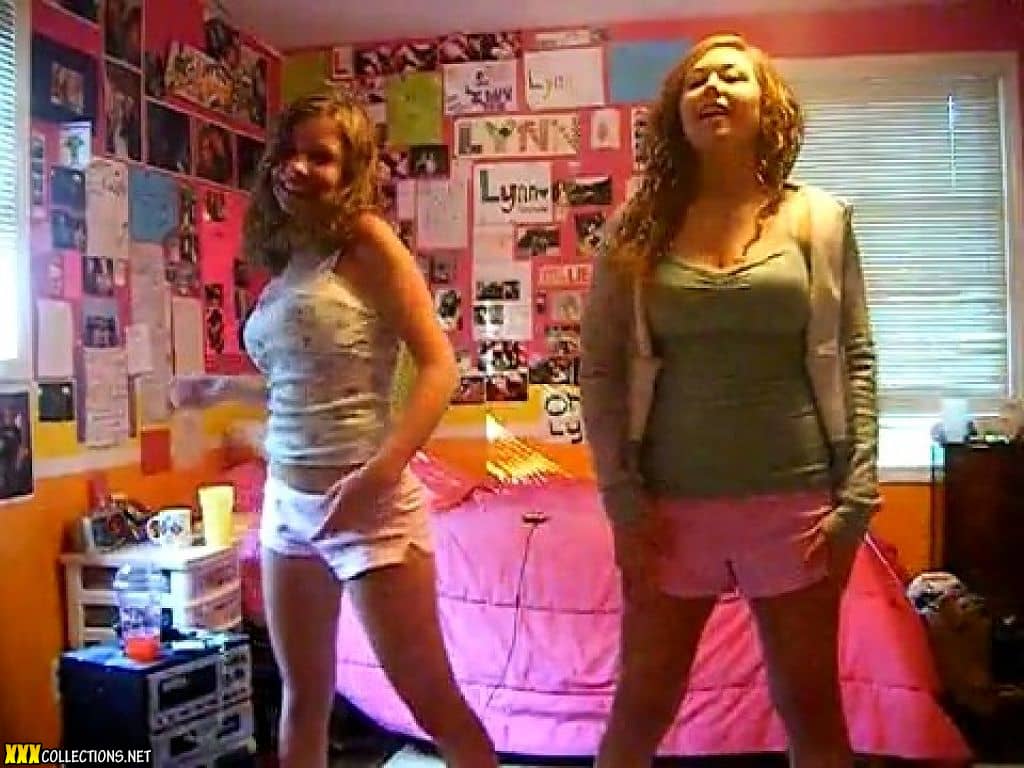 2 Young Teens Bedroom Dance Off Video Download