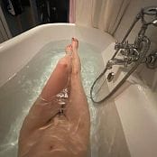 Ariel Rebel Warm Bath 008