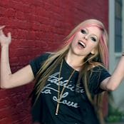 Avril Lavigne What The Hell 4K UHD Music Video 100822 mkv 