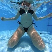LivStixs OnlyFans Playing With Myself Underwater Video 091122 mp4 