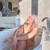 Jessica Nigri OnlyFans Bath 008