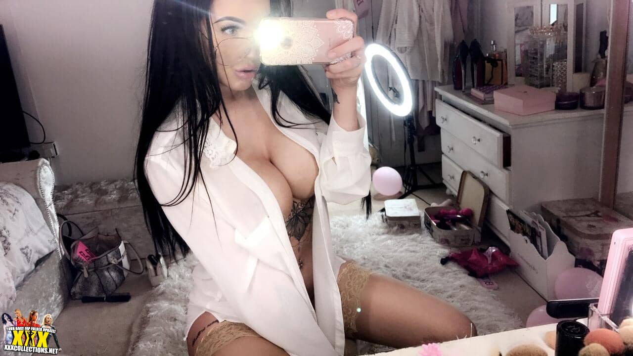 Stacey Carlaa OnlyFans 950.