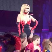 Britney_Spears_How_I_Roll_Live_Montreal_2011_HD_1080Pmp4-00010
