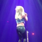 Britney_Spears_Circus_Tour_Bootleg_Video_326mp4-00002