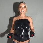 Nikki Sims Paint Tit Black 1080p HD wmv
