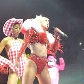Miley Cyrus Bangerz Tour Feb 20 2014 4x4 150816 mkv 
