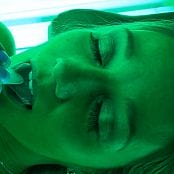 Nikki Sims Tanning With Ice 2017 HD Video 100217 wmv 