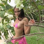 Daniela Florez Pink Bikini TM4B HD Video 003 061017 mp4 