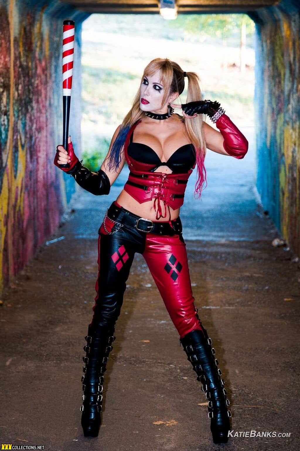The art of cosplaying by the geeky gamer girl