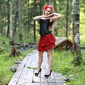 Silver Jewels Alice Red Skirt picture Set 5