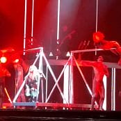 Britney Spears LIVE Womanizer 3 Smash Hits Engaging with Fans Piece of Me Concert 1080p 250218 mp4 