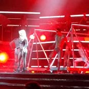 Britney Spears LIVE Womanizer 3 Smash Hits Engaging with Fans Piece of Me Concert 1080p 250218 mp4 