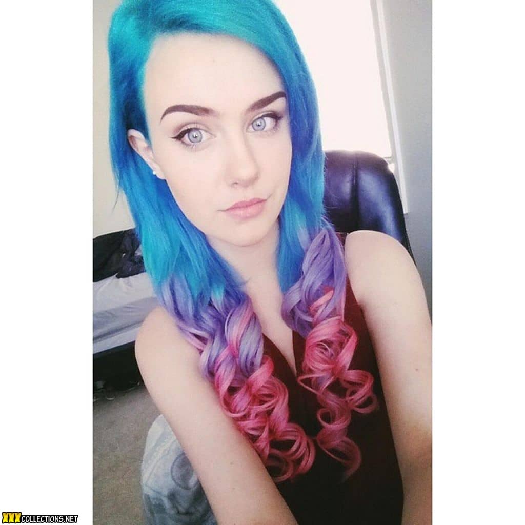 Clara Babylegs Videos