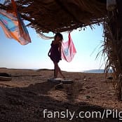 PilGrimGirl Kary Desert Wind HD Video