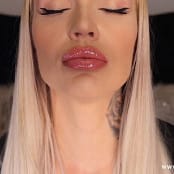 Harley LaVey Addicted to my Kisses 2 Video 050723 mp4