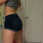 B00ty4Jew Shaking Her Ass Video