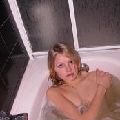 Sweet Juliet The Bath 024