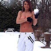 Nikki Sims Snow Ball Fight AI Enhanced TCRips Video 220124 mkv