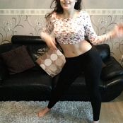 Amateur Girl Dancing To Dip It Low Christina Milian Video 060524 mp4