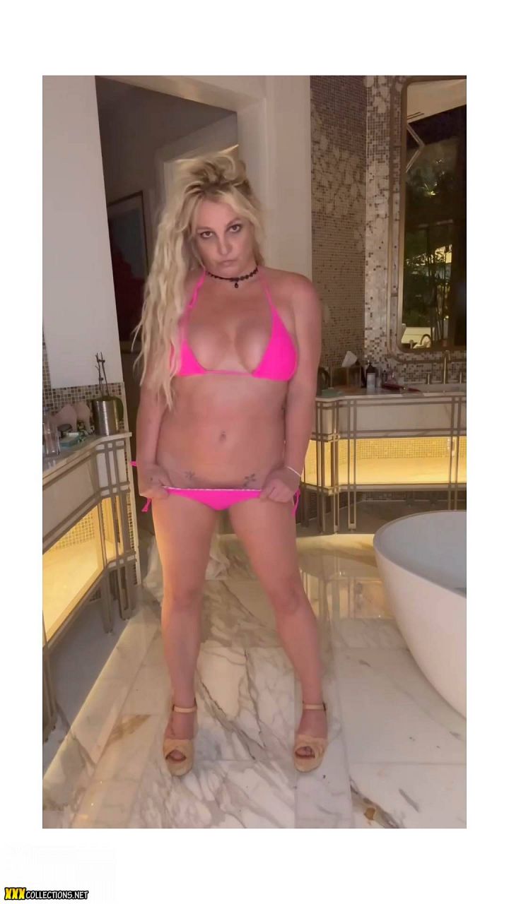 Britney Spears Social Media Updates Pack 027 Download