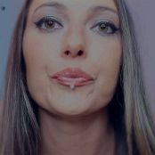 Bratty Bunny Lip Gloss and Spit Video 220824 mp4