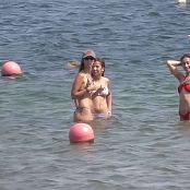 Beach Voyeur Girls Trio In Bikini Video 201124 mp4