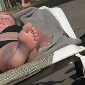 Black Thong Sexy Ass Girl On The Beach Video 201124 mp4