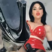 Young Goddess Kim On your knees and suck it Video 230225 mp4