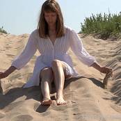 PilGrimGirl Jessy In White Set 002 002